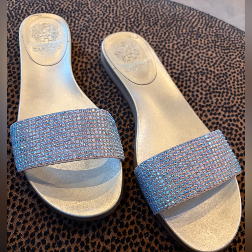 Cute and fun! Sparkly Vince Camuto slip on sandals!!!!